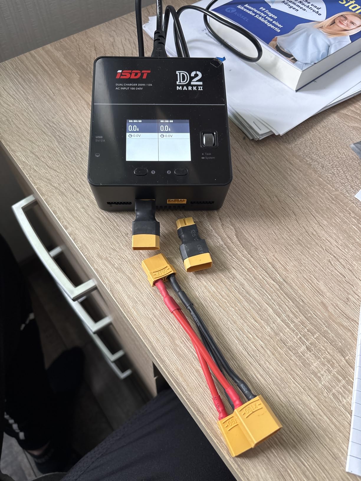 ISDT D2 Mark 2 AC Ladegerät Dual 2x200W 1-6S