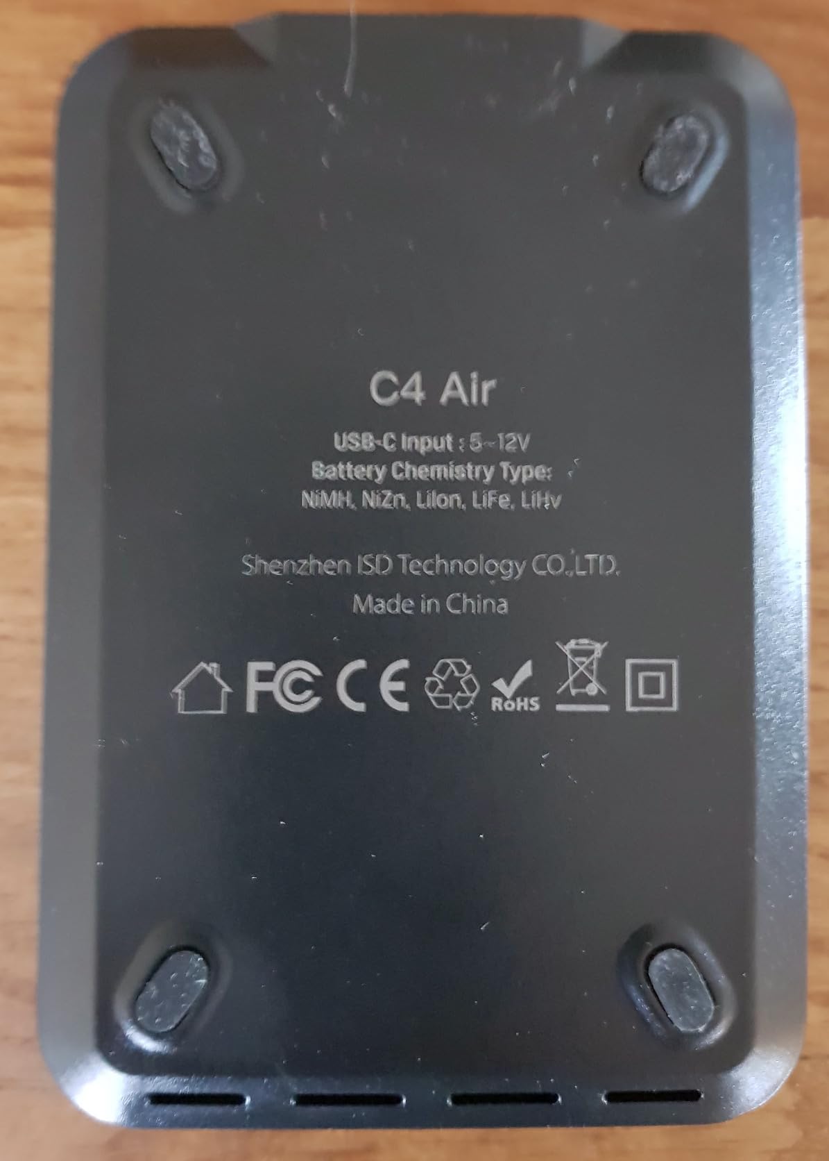 ISDT C4 Air Rundzellen-Ladegerät AAA AA 18650
