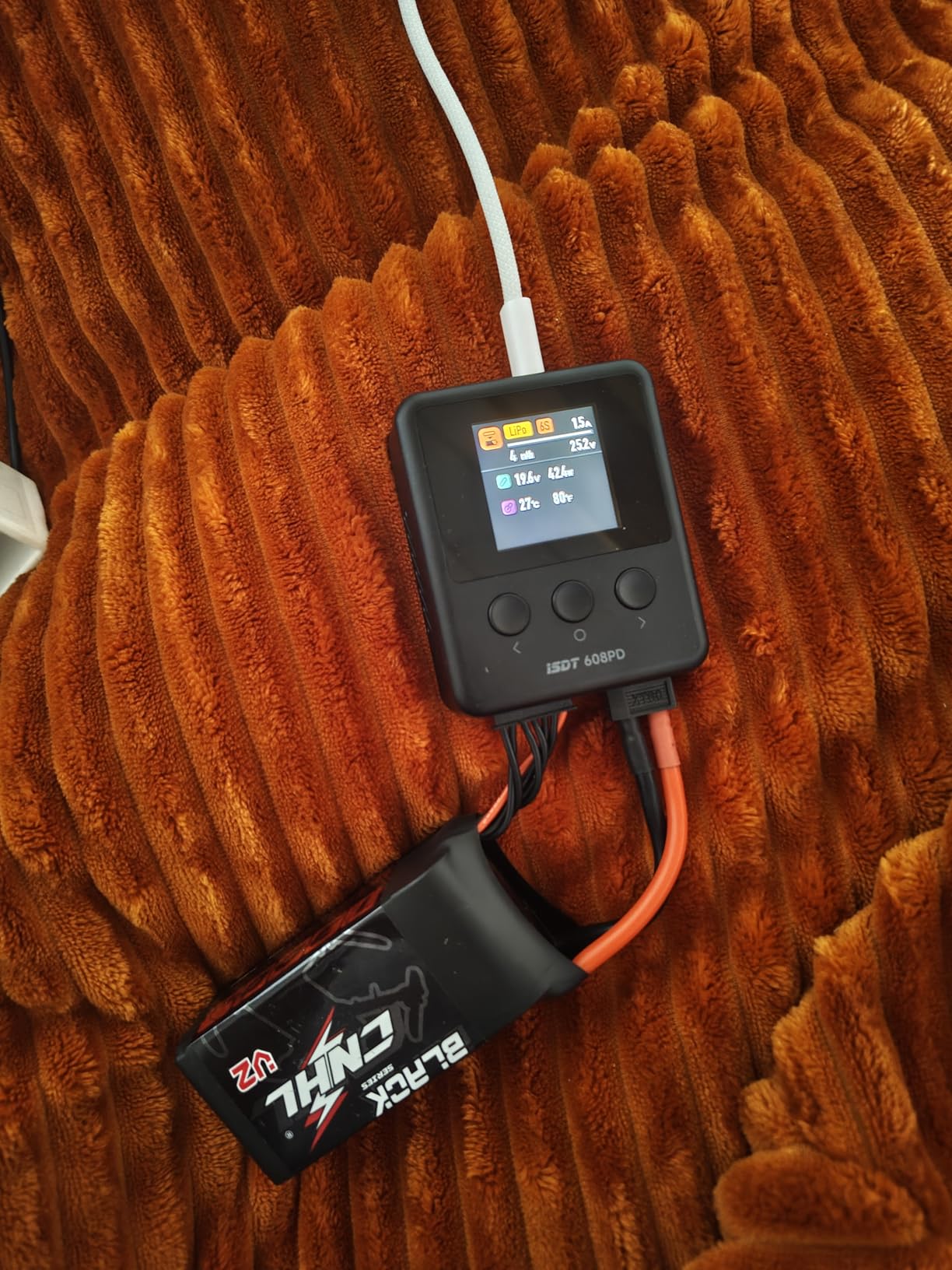 ISDT 608PD DC-Ladegerät 6S 240W USB-C 10A