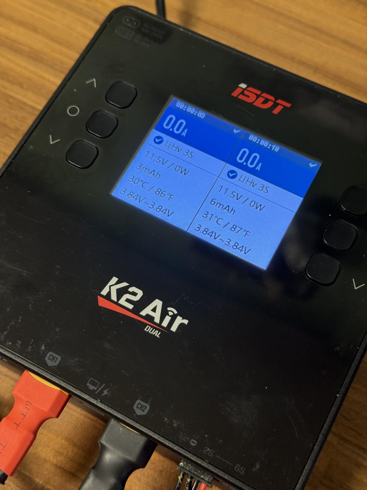 ISDT K2 AIR AC+DC Ladegerät 2x500W 20A 1-6S